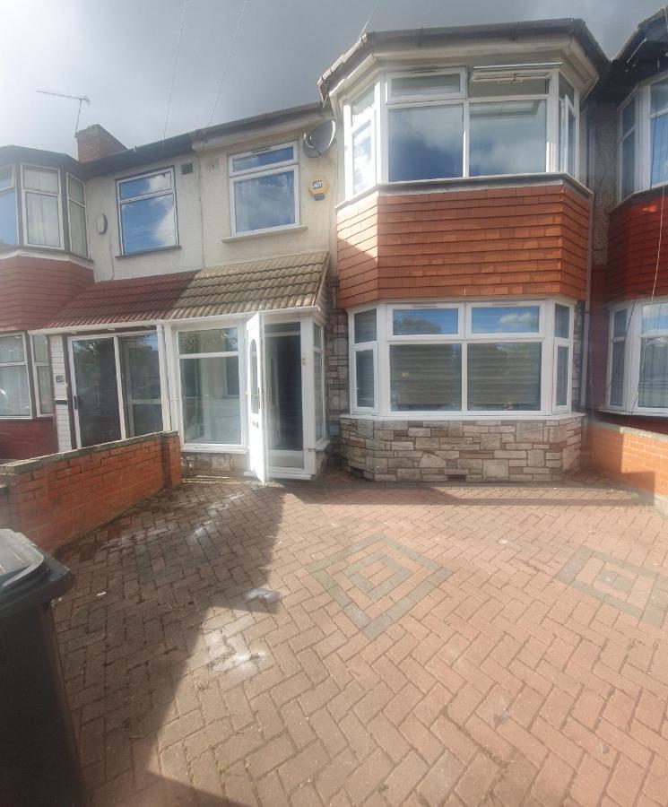 Harington Homes Palmers Green Buitenkant foto